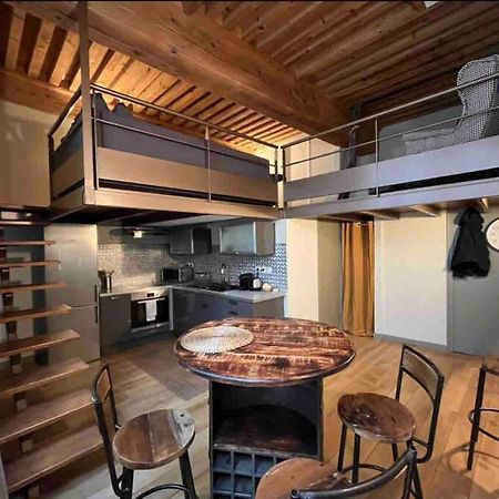 Chez Alam A Hotel De Ville 里昂 外观 照片