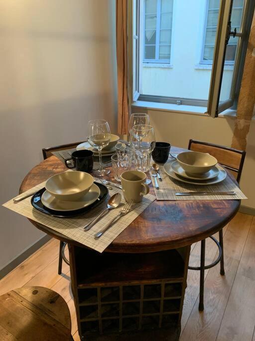 Chez Alam A Hotel De Ville 里昂 外观 照片